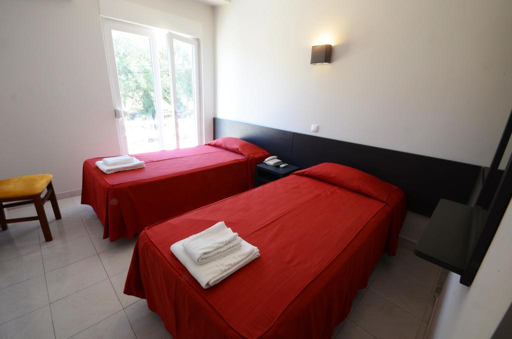 Guest House Boliqueime Esterno foto